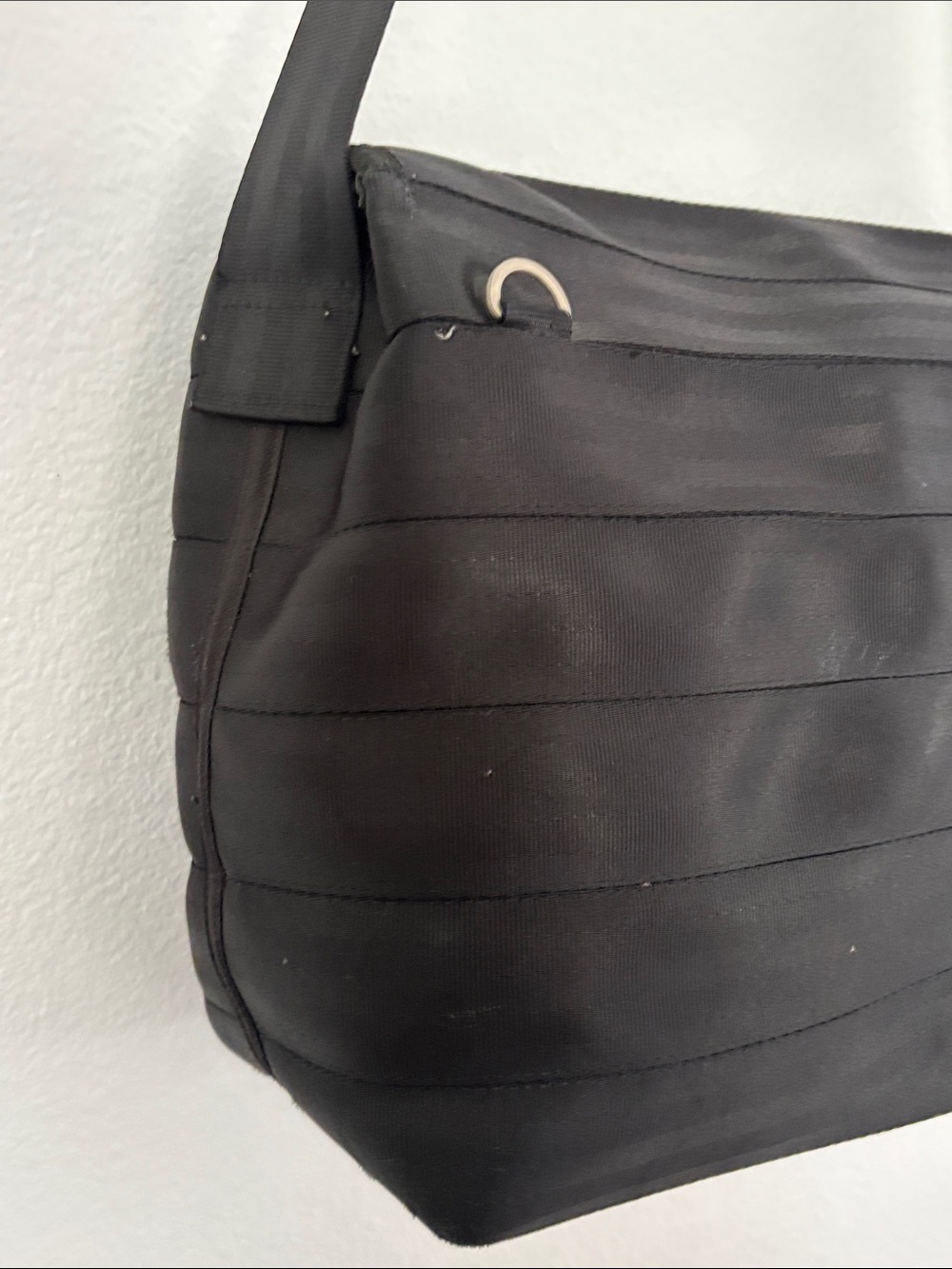 Harveys Black Women's Travel Messenger Bag Flap Over Pockets - Picture 7 of 16